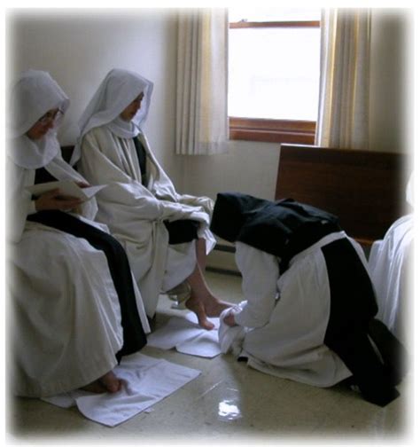 Pin By Sophie Madsen On Nuns Nuns Habits Nuns Monastic Life