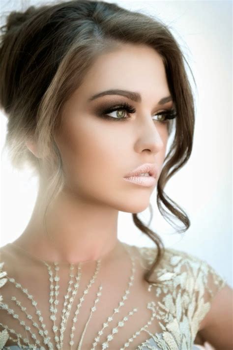 Get A Stunning Look On Your Wedding Choose Airbrush Makeup ~ Makeup