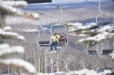 Enjoy A Ride Up To The Top Of The Poconomtns Ski Slopes Poconos