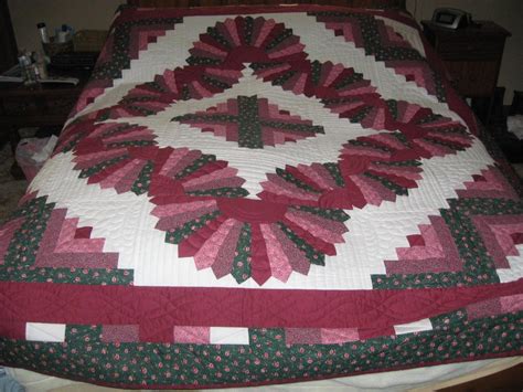 You Have To See Log Cabin And Fans Quilt By Sewing Cindy