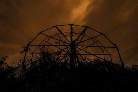 These Photos Of Abandoned Amusement Parks Will Totally Creepy You Out