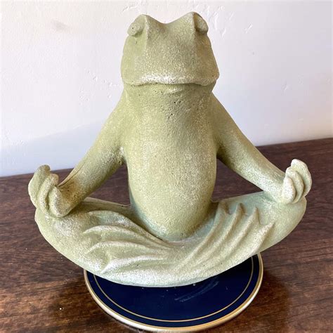 Lot 92 Wind And Weather Cast Stone Zen Frog Garden Statue Slocal