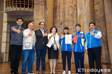 宅男腐女的爱好导航。 地址发布页： lanse.icu 最新地址： ldh. 全國原住民族運動會宜蘭奪7金 林姿妙表揚嘉勉選手 | ETtoday地方 | ETtoday新聞雲