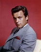 25 Portrait Photos of a Very Young and Handsome Robert Wagner in the ...