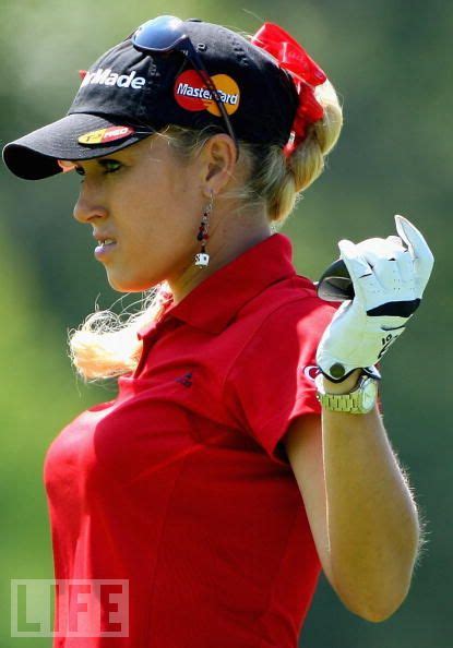 Player Picture Natalie Gulbis Stretching