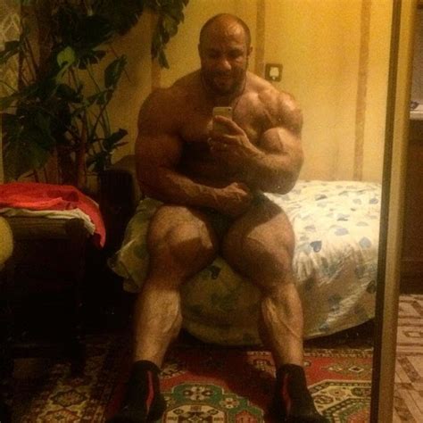 Muscle Lover Russian Bodybuilder And Musclebear Valery Zhivukhin