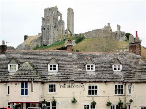 Book low price hotels by premier inn in dymchurch with expedia. Swanage and Corfe Castle