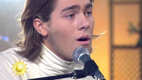 Benjamin ingrosso represented sweden at the eurovision song contest 2018 in portugal with the song dance you off. Benjamin Ingrosso - Fall in Love (Acoustic version ...