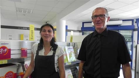 Le Bureau De Poste Rouvre Ses Portes