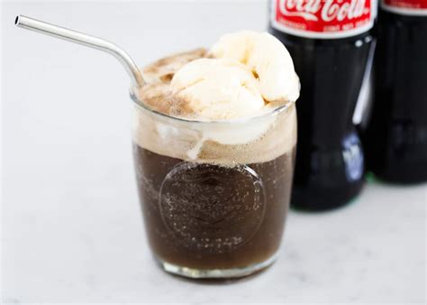Jollibee Pair Your Meals With Jollibee Coke Float Even In This Gloomy