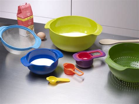 8 Cool And Smart Kitchen Tools Measuring Cups Set
