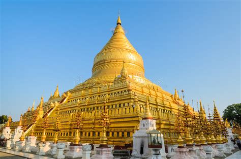 Shwezigon Pagoda In Bagan Myanmar Stock Image Image Of Shwezigon