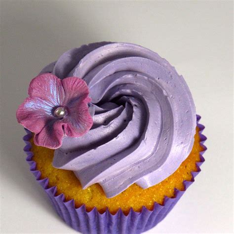 Pretty In Purple Cupcake Purple Cupcakes Pretty Desserts Food