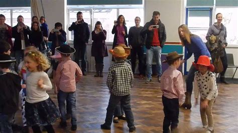 Fiona Country Dancing Assembly Year 1 Youtube