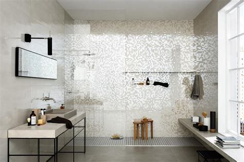 Il mosaico è perfetto per ambienti con elevata umidità, perché è in grado di proteggere le pareti dall'umidità. Mosaico per il bagno: foto e idee - Living Corriere ...
