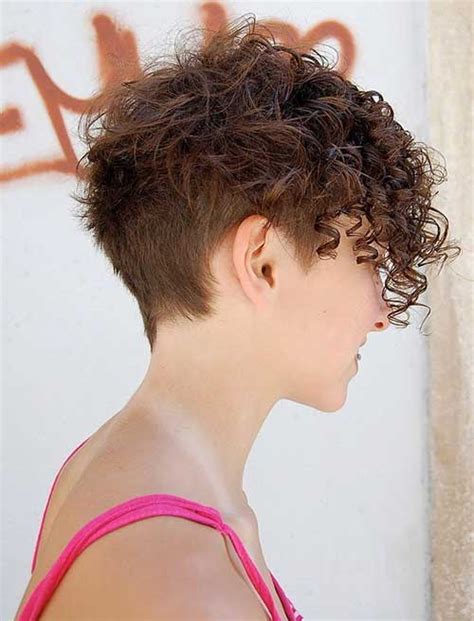 Hairstyles For Curly And Frizzy Hair The Best Haircuts For Frizzy