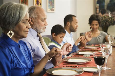 This page contains a series of short prayers in basic english. 13 Traditional Dinner Blessings and Mealtime Prayers