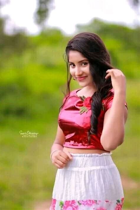 Pin By Roshani Piravinthan On New Sri Lanka Actress In 2020 Girl