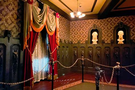 Disneyland Opened A Secret Entrance To Haunted Mansion But Only For A Limited Time