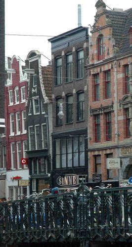 Strona główna świat europa zamieszki w holandii. Zdjęcia: amsterdam, w holandii wszystko się kiwa- nawet ...