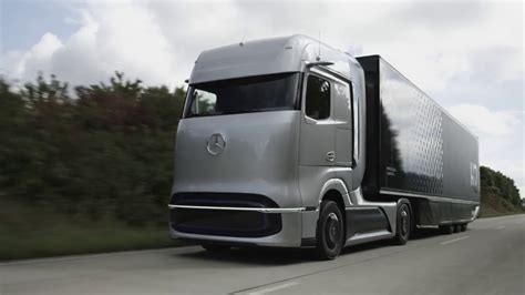 First Look Mercedes Benz Genh Concept Semi Truck Youtube