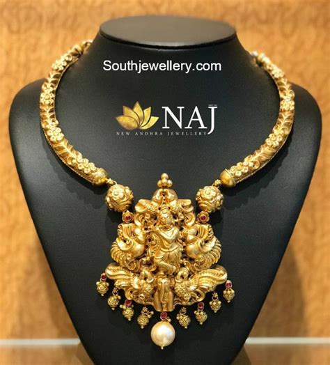 Kanthi Necklace With Lord Krishna Pendant Antique Necklaces Design