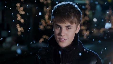 Justin Bieber Album Under The Mistletoe Debuts At No 1