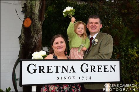 Dumfries and galloway wedding photographer. Professional Photographer Gretna Green | Graeme Cameron Photography
