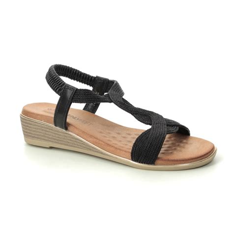 Heavenly Feet Marisol 0113 30 Black Wedge Sandals
