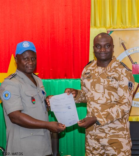 Contribution à Leffort De Guerre Les Officiers De Police Burkinabè