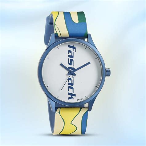 Topicals Analog White Dial Watch Fastrack