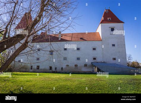 Schloss Orth Castle In Orth An Der Donau Town In Gaenserndorf District