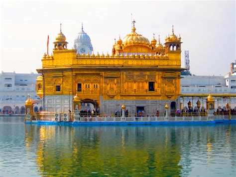 The building project was overseen by the fourth and fifth sikh gurus. Golden Temple