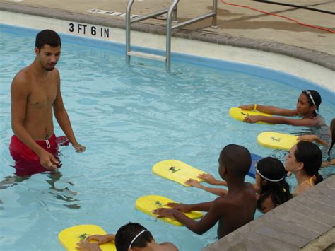 Houston Hopes To Fill At Least 200 Lifeguard Positions For 2023 Swimming Season Houston Public