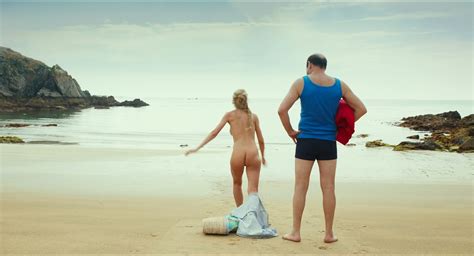 Nude Video Celebs Julie Engelbrecht Nude Les Vacances Du Petit