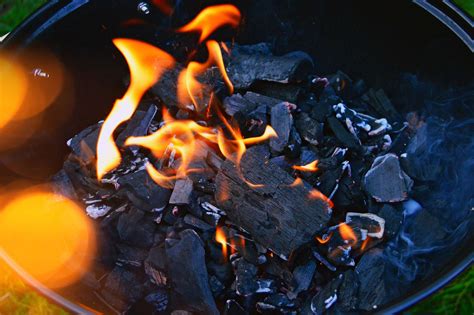 How To Choose Which Fuel To Use For Your Charcoal Grill