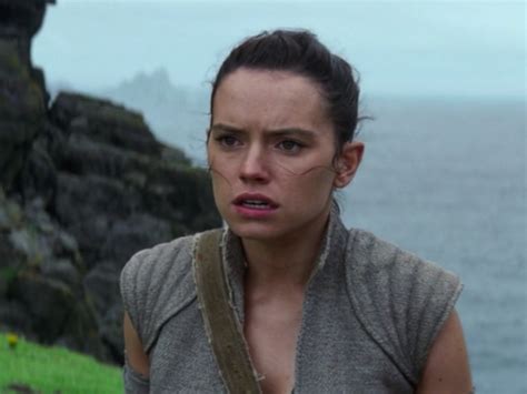 One Again Josh Gad Tries To Get “star Wars” Spoilers Out Of Daisy Ridley And She Is So Done