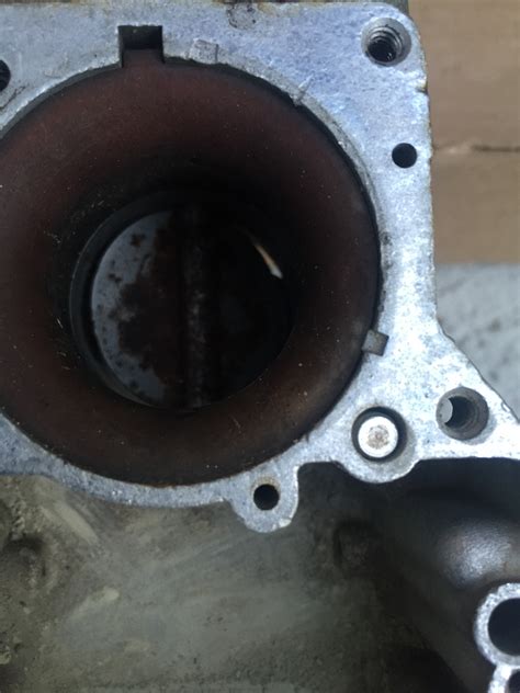 You need to know how to clean a snowblower carburetor to avoid the problems that come with having dirty carburetors. Carburetor Rebuilding Tips - Save Classic Cars