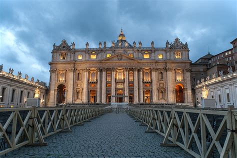 From £29.99 ↔ seats and luggage included ↔ free wifi. the-vatican-2139452_960_720