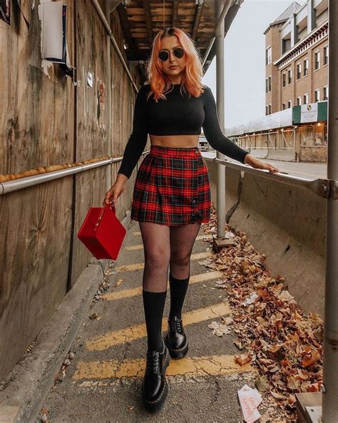 25 grunge outfits to copy in 2020 fashion inspiration and discovery grunge fashion grunge