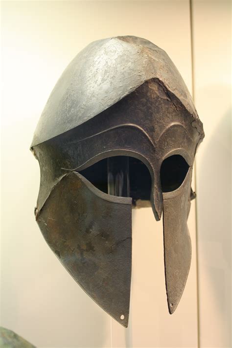 The Corinthian Helmet And Body Armor The Hoplite Battle