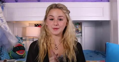 What Happened To Chloe Lukasiaks Eye Heres The Truth