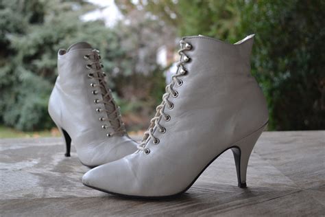 Womens Vintage White Leather Lace Up Ankle Boots By Theoldwell