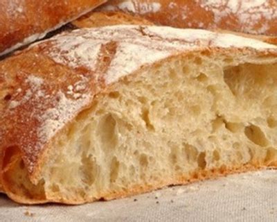 La recette du pain blanc traditionnel en machine à pain ne diffère quasiment pas celle à la main. Recette Pain de campagne