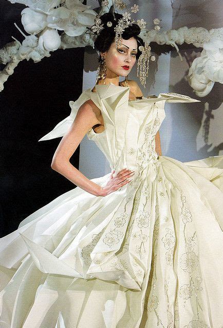 John Galliano Dior Couture Ss 2007 Wedding Dress Couture Couture