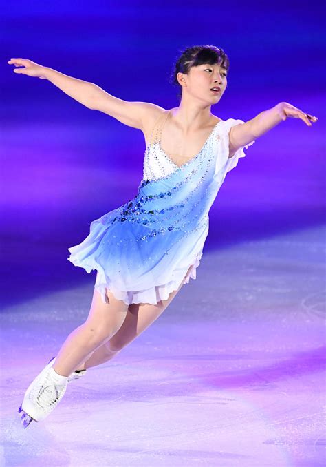 Родилась 9 апреля 2000 года в кобе (япония). 坂本花織シニア2年目へ 白と青の衣装で新SP披露 - フィギュア ...