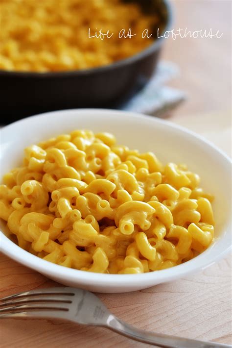 Prepare recipe as directed, stirring all grated cheddar cheese into thickened milk mixture until melted. Skillet Creamy Macaroni and Cheese