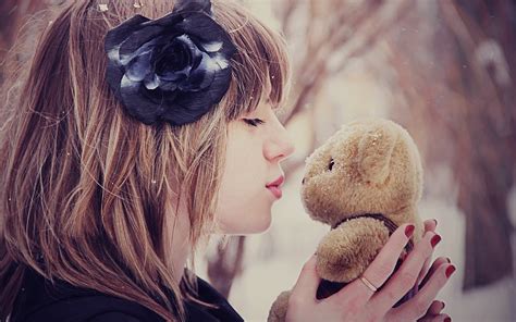 Wallpaper Women Portrait Love Teddy Bears Snow Photography Flower In Hair Kissing Nose