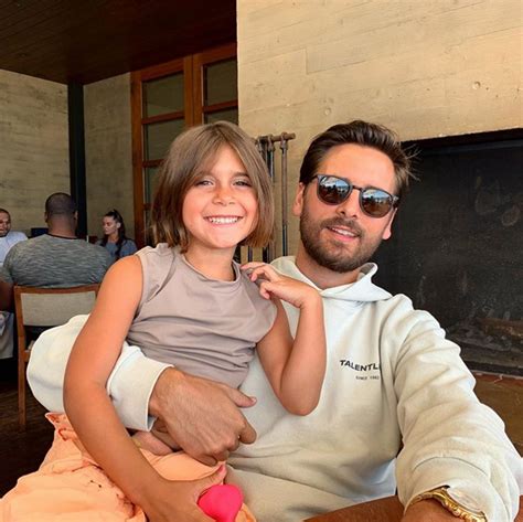 He may be in the middle of a breakup with sofia richie, but that doesn't mean all's lost for this keeping up with the kardashian's star. Kourtney Kardashian's Kids 'Visit' Scott Disick amid ...