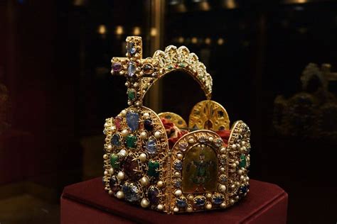 From Wikiwand Austrian Crown Jewels Royal Crowns Tiaras And Crowns